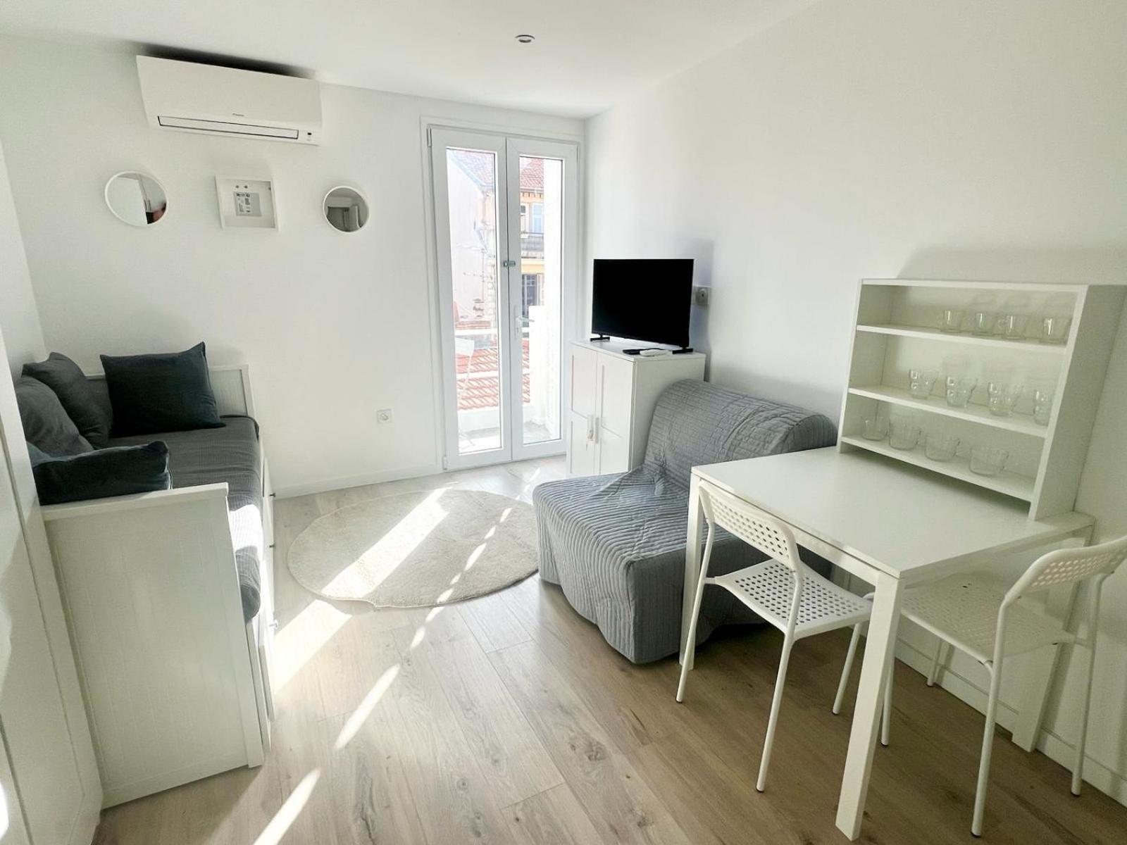 Studio Moderne Renove Avec Balcon Niza Exterior foto